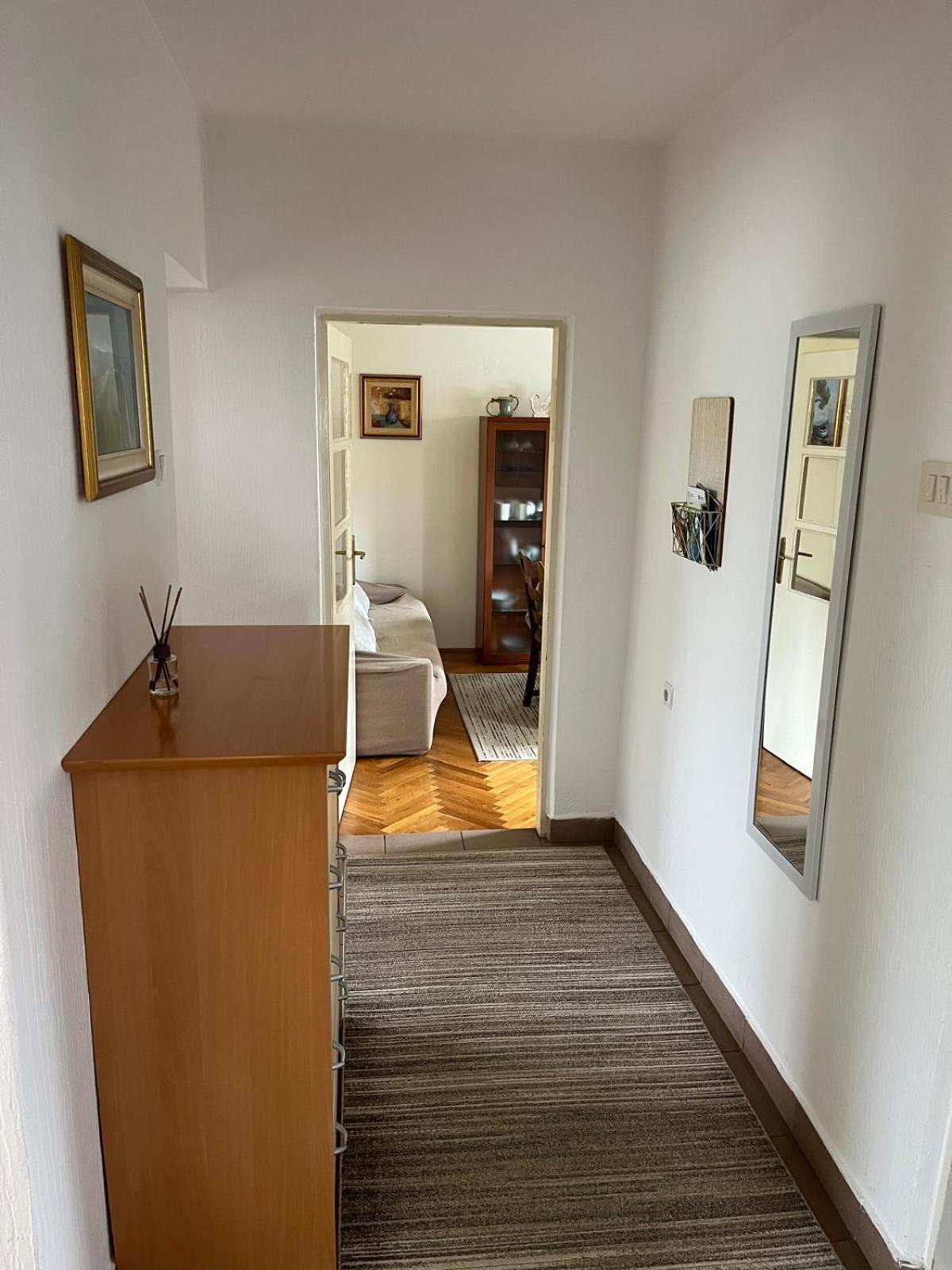 Apartman Ivka Ґоспич Екстер'єр фото